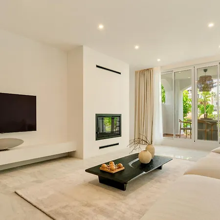 Appartamento Adelfas - 3 Bed Beachside *